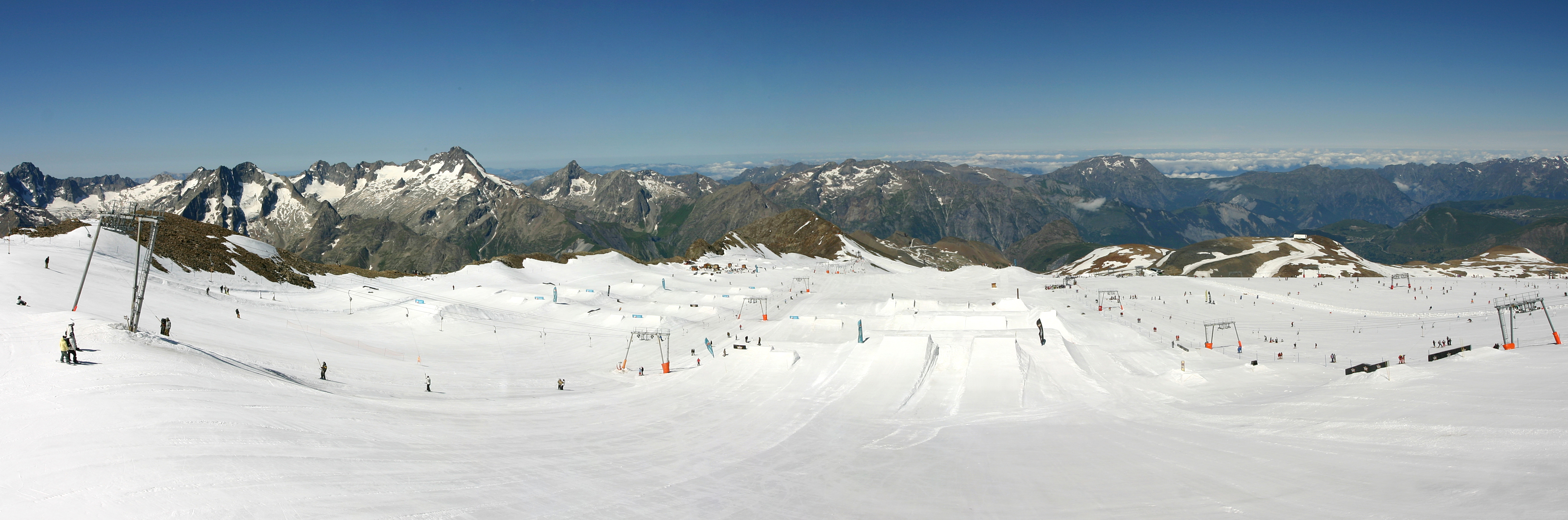 A Les 2 Alpes la stagione dello snowboard non finisce mai